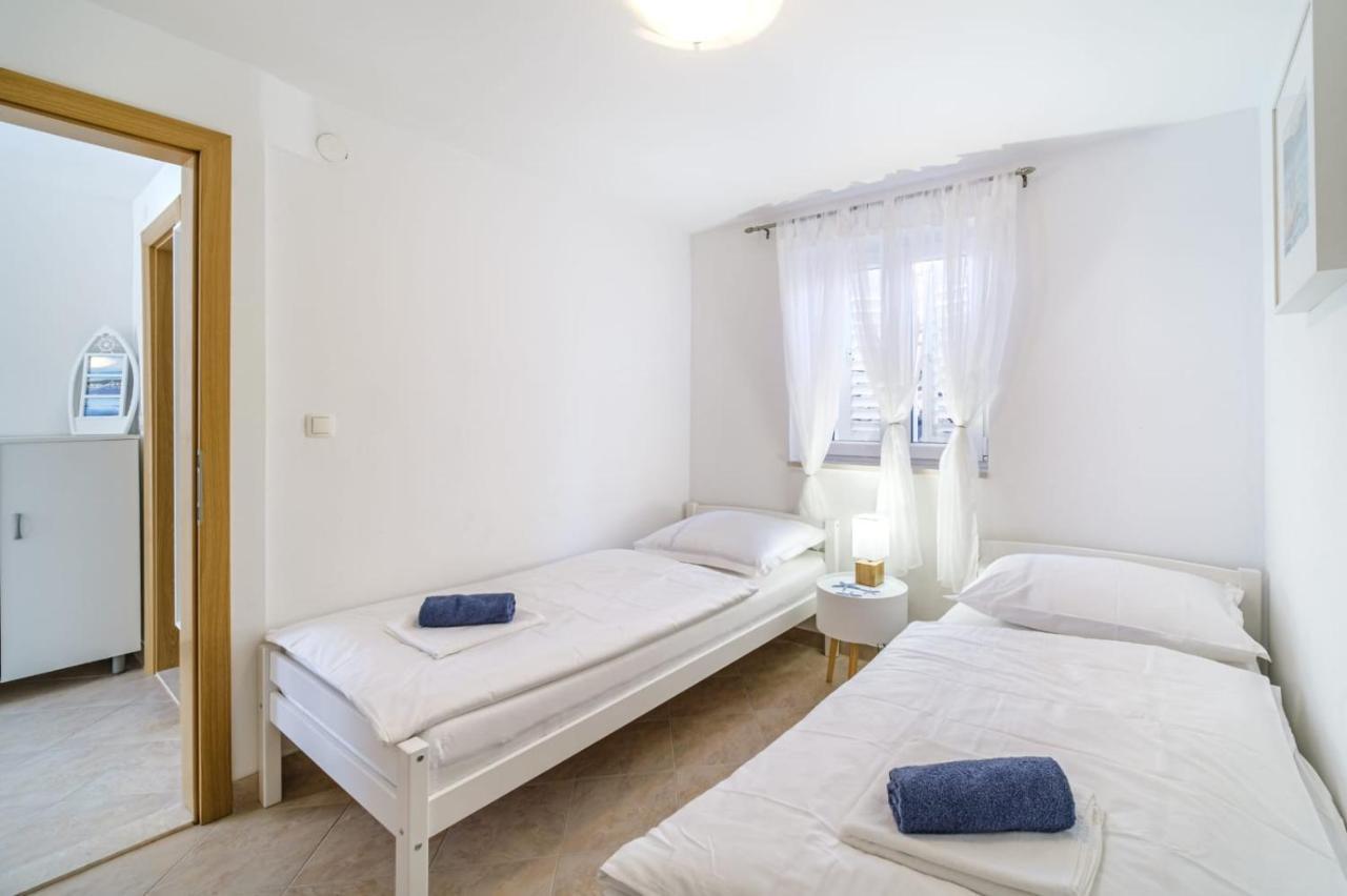 Apartmani P&S スペタル エクステリア 写真